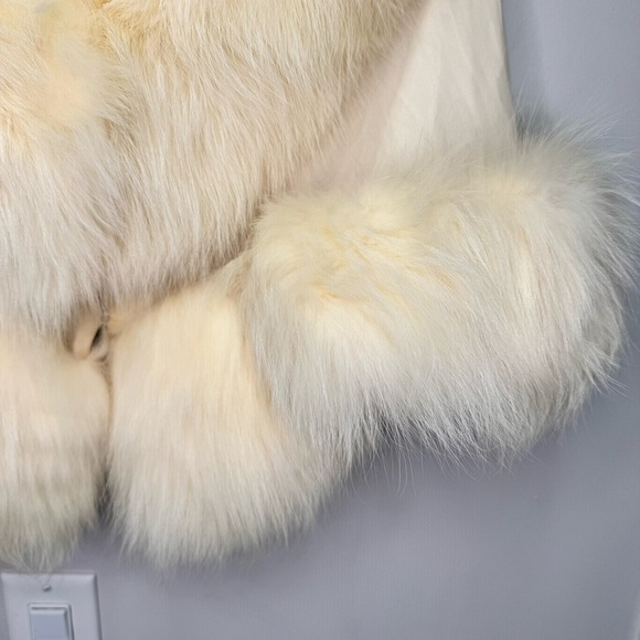 Edwards Lowell Beverly Hills Cream White Fox Fur Stole Wrap Poncho - Picture 11 of 13